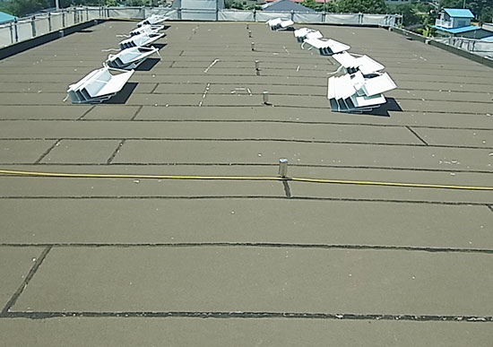 屋根防水改修工事前